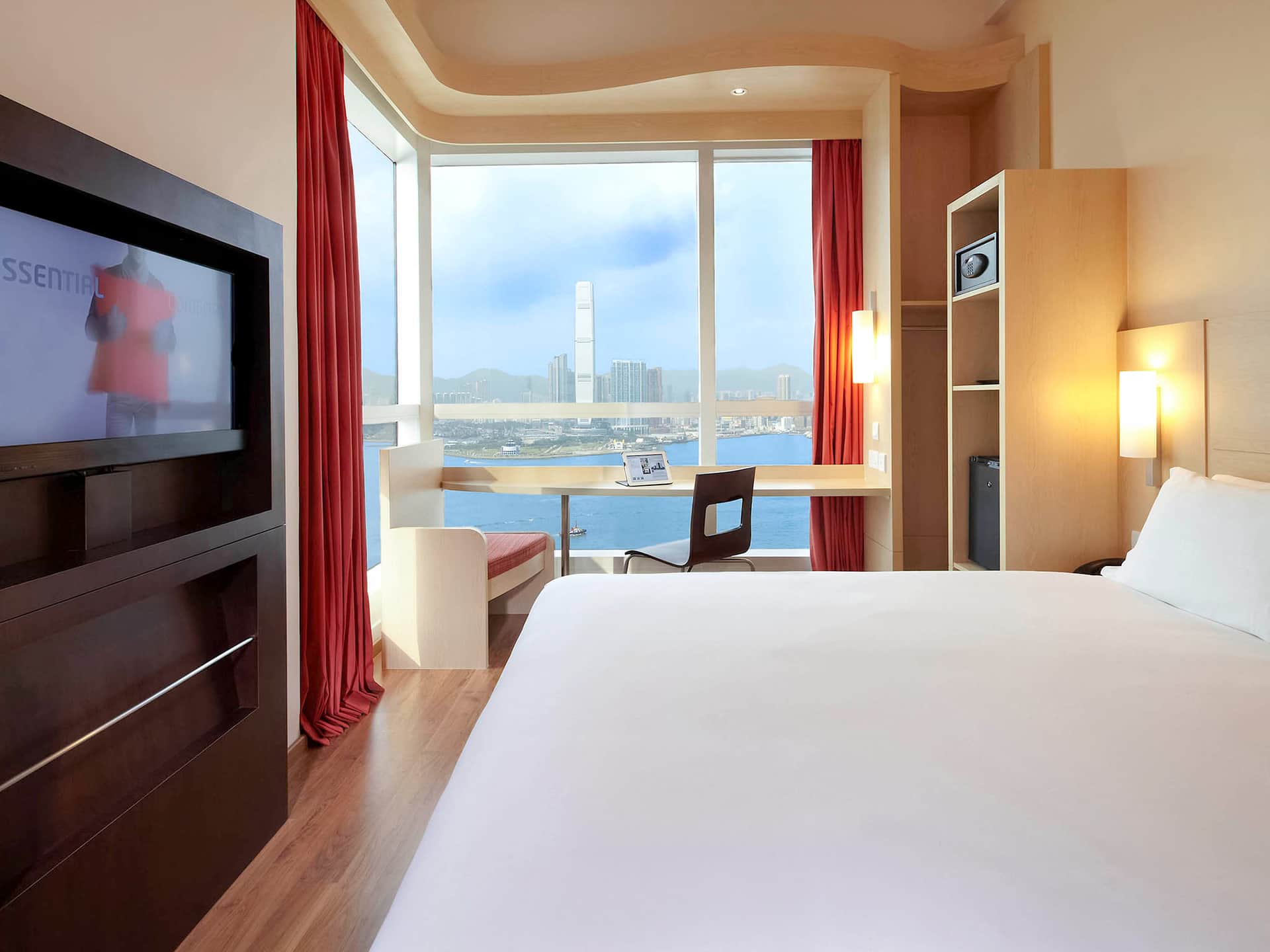 宜必思香港中上環酒店 ( Ibis Hong Kong Central and Sheung Wan Hotel )