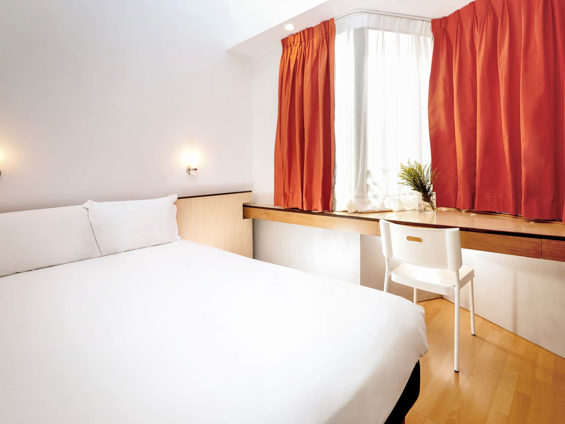 宜必思香港北角酒店 ( Ibis Hong Kong North Point )