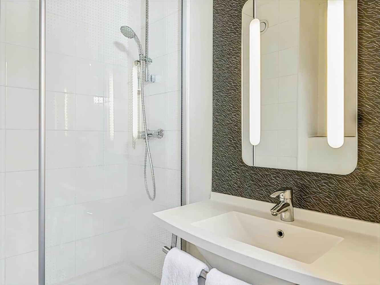 ibis Chartres West Lucé